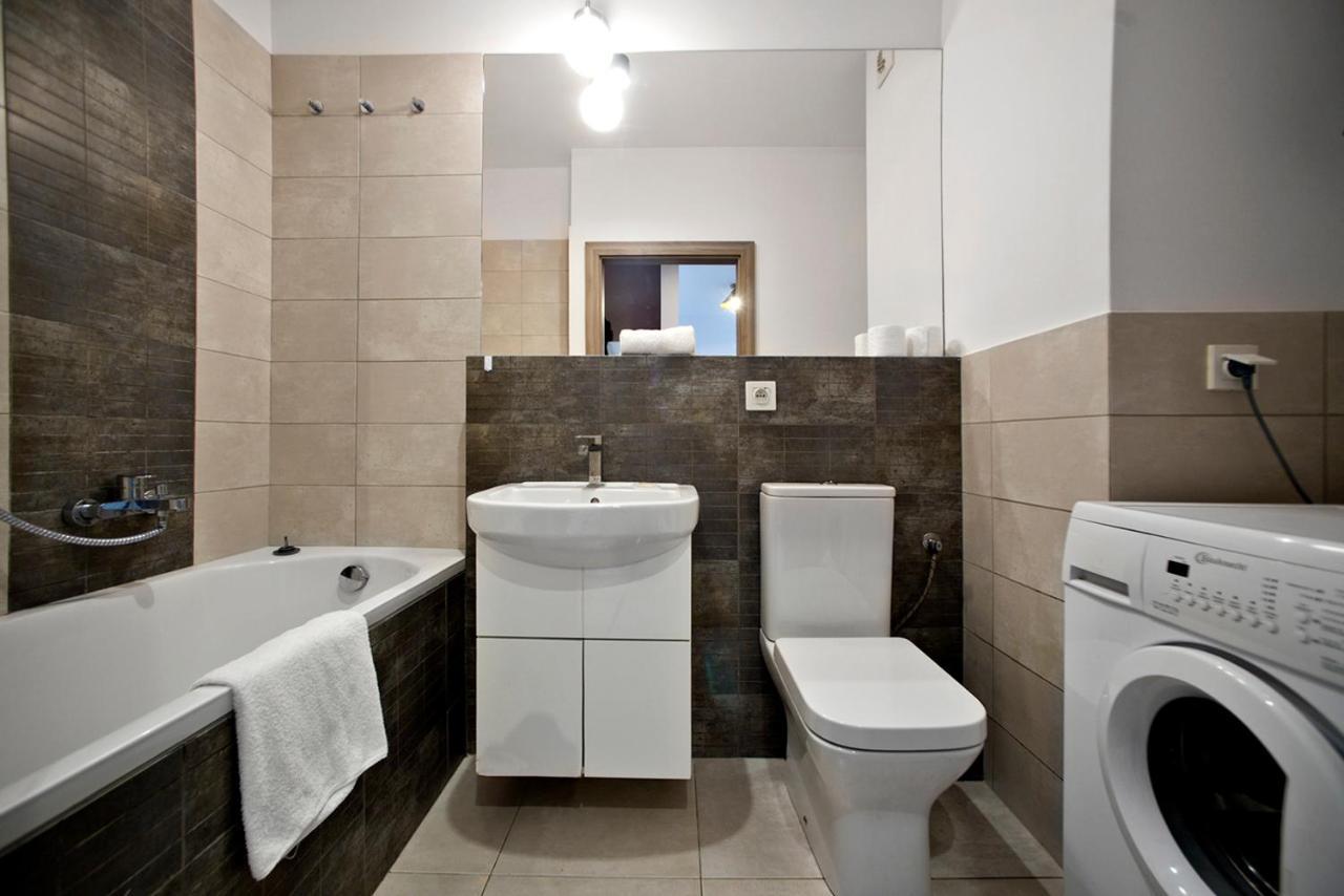 Airport Okecie Klobucka P&O Serviced Apartments วอร์ซอ ภายนอก รูปภาพ